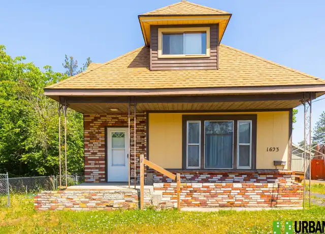 Property at 1623 E 10th Ave Unit A, Spokane, WA, 99202, 2 beds, 1 bath, [object Object]