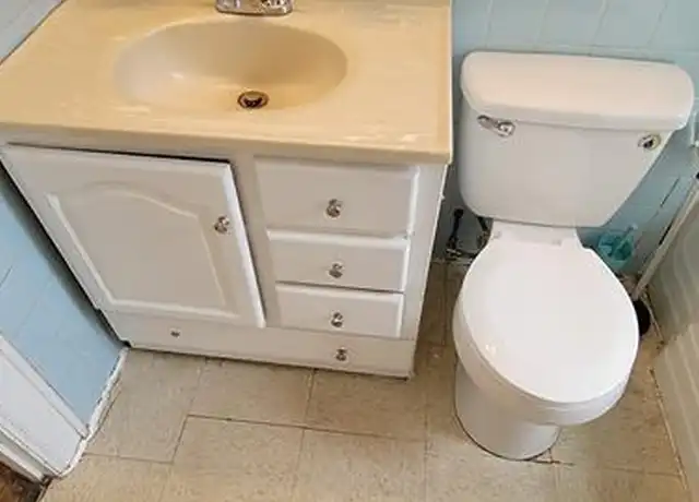Property at 212 2nd Ave, South Charleston, WV, 25303, 3 beds, 1 bath, [object Object]