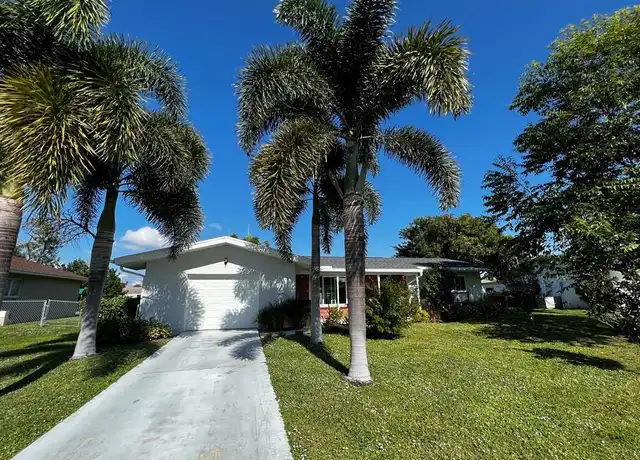 Property at 923 SE 32nd St, Cape Coral, FL, 33904, 2 beds, 1 bath, [object Object]