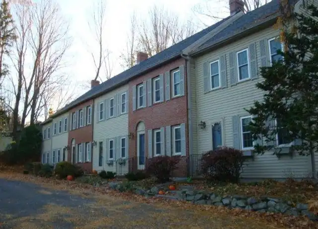 Property at 4 Nelson St Unit 4, Dover, NH, 03820, 3 beds, 1.5 baths, [object Object]