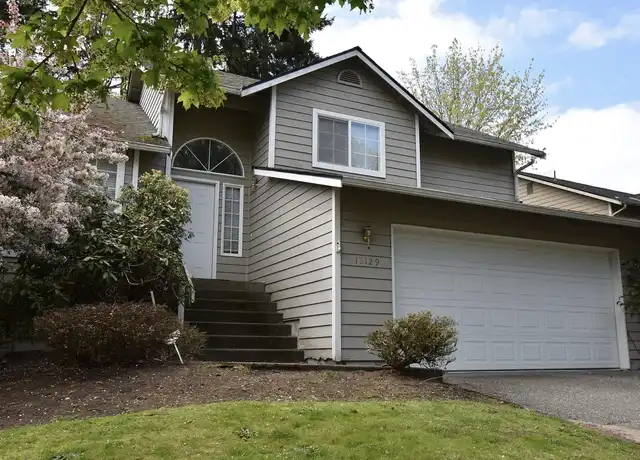 Property at 12129 NE 107th St, Kirkland, WA, 98033, 3 beds, 2.5 baths, [object Object]