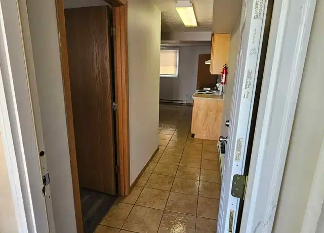 Property at 29 Mc Culloh St Unit 3, Frostburg, MD, 21532, 1 bed, 1 bath, [object Object]