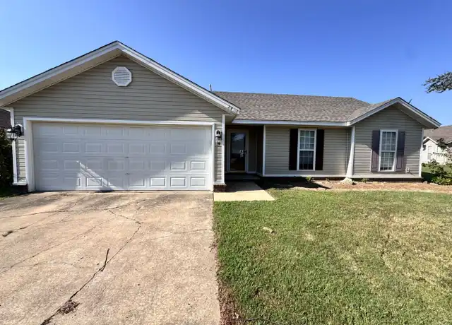 Property at 2312 Manchester Dr, Jonesboro, AR, 72405, 3 beds, 2 baths, [object Object]