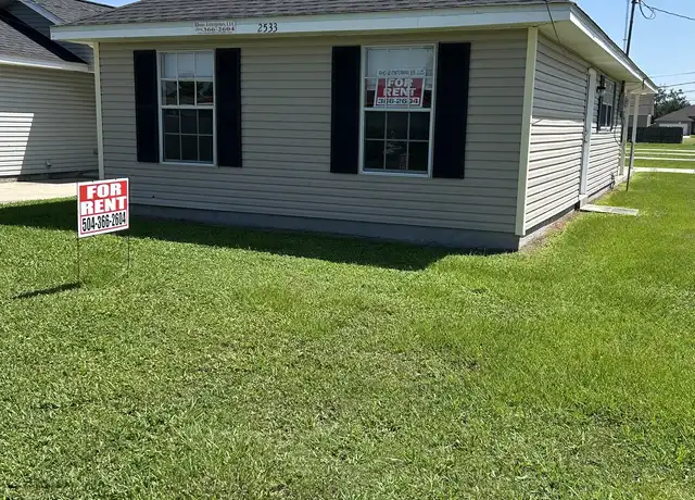 Property at 2533 Huey P Long Ave, Gretna, LA, 70053, 3 beds, 2 baths, [object Object]
