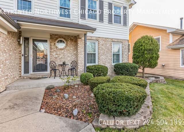 Photo of 324 Chesapeake Ln, Bloomingdale, IL 60108