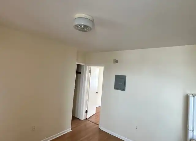 Property at 1910 S 15th St Unit 3RD FL, Philadelphia, PA, 19145, 1 bed, 1 bath, [object Object]