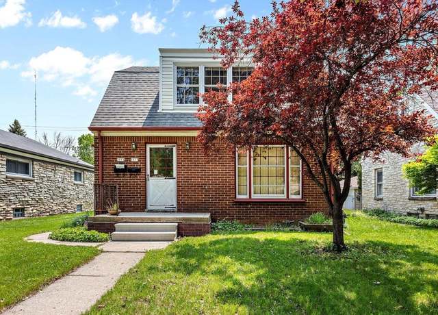 Photo of 2013 W Kendall Ave, Glendale, WI 53209