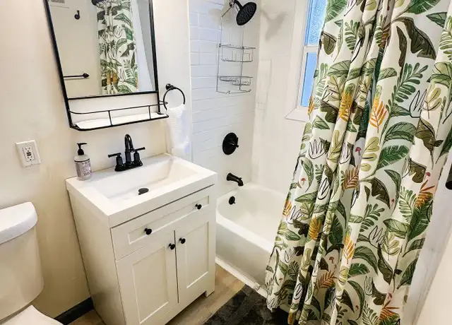 Property at 1117 E Saint Vrain St Unit 436, Colorado Springs, CO, 80903, 1 bed, 1 bath, [object Object]