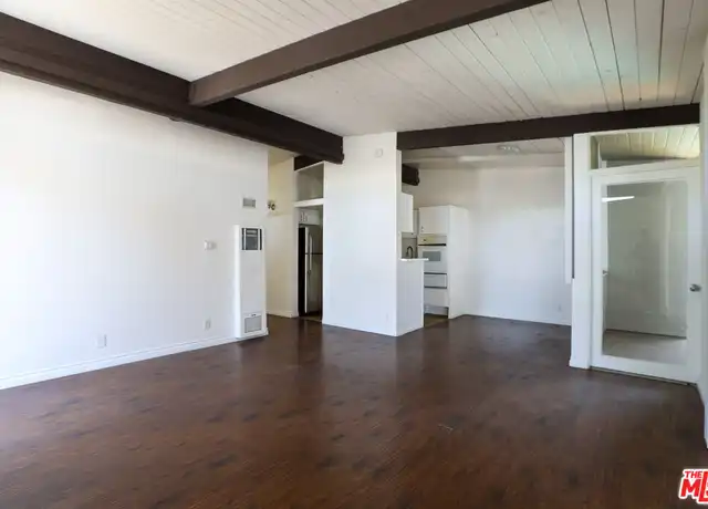 Property at 11131 Rose Ave Unit 8, Los Angeles, CA, 90034, 1 bed, 1 bath, [object Object]