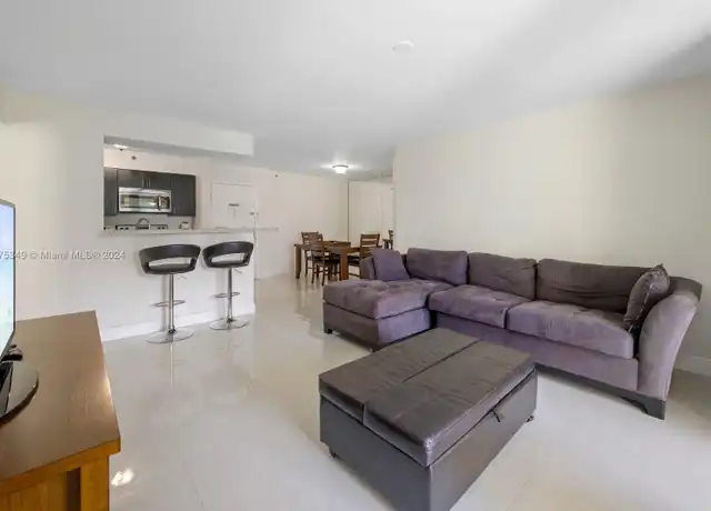 Property at 19701 E Country Club Dr #5505, Miami, FL, 33180, 1 bed, 1 bath, [object Object]