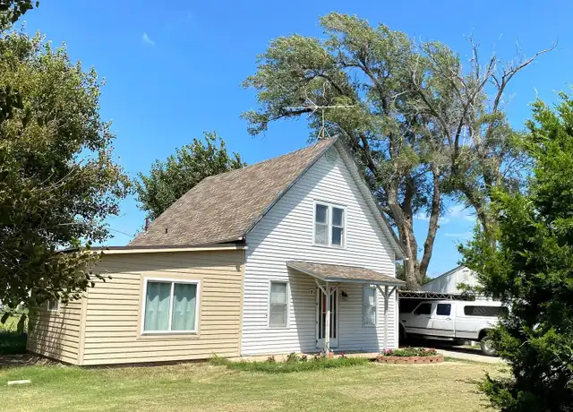 Property at 412 Harvey St, Hutchinson, KS, 67501, 3 beds, 1.5 baths, [object Object]