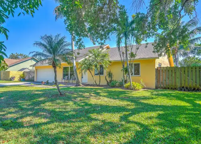 Property at 1386 Fulmar Dr, Delray Beach, FL, 33444, 3 beds, 2 baths, [object Object]