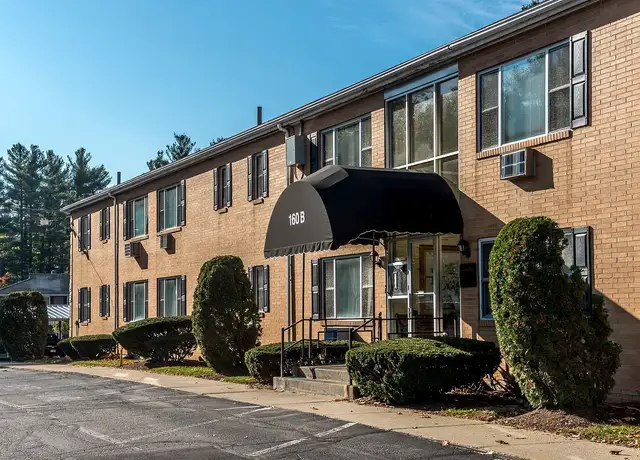 Photo of 160 Concord St, Nashua, NH 03064
