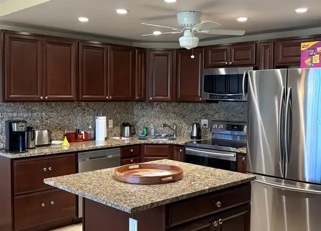 Property at 2455 NE 51st St Unit E207, Fort Lauderdale, FL, 33308, 2 beds, 1 bath, [object Object]