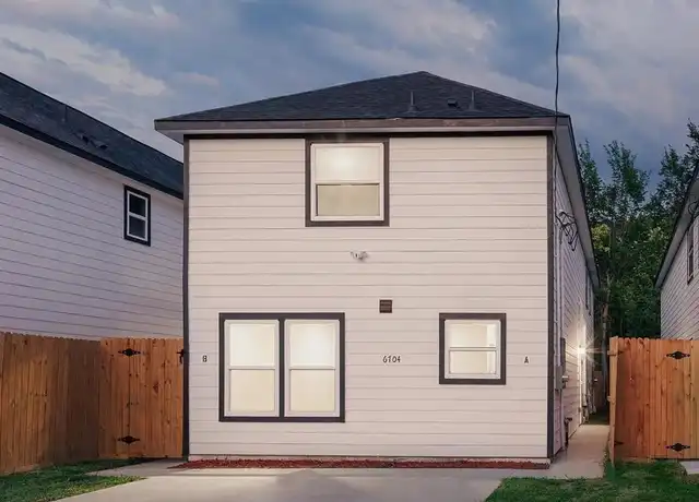 Property at 6704 Haight St Unit B, Houston, TX, 77028, 3 beds, 2 baths, [object Object]