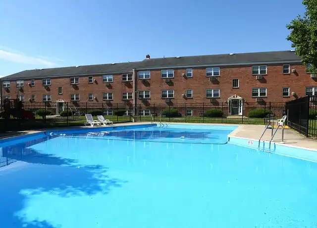 Property at Cedarwood Apartments - 758 Christiana Rd, Newark, DE, 19713, 1 bed, 1 bath, [object Object]