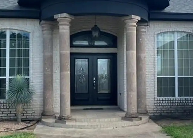 Property at 420 W Palm Dr, Edinburg, TX, 78541, 4 beds, 3 baths, [object Object]
