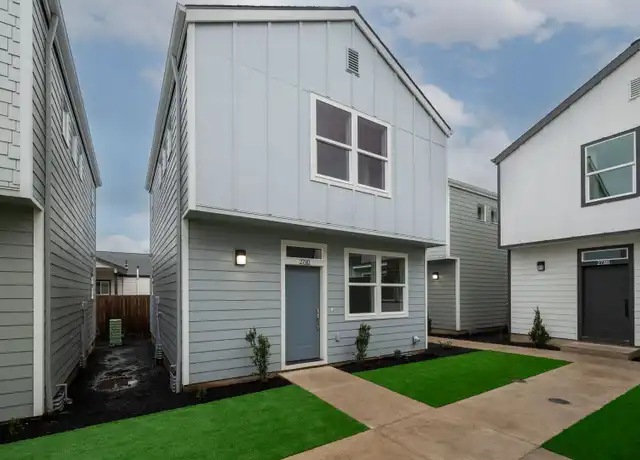 Property at 2790 Crater Ln Unit 2790, Newberg, OR, 97132, 2 beds, 2.5 baths, [object Object]