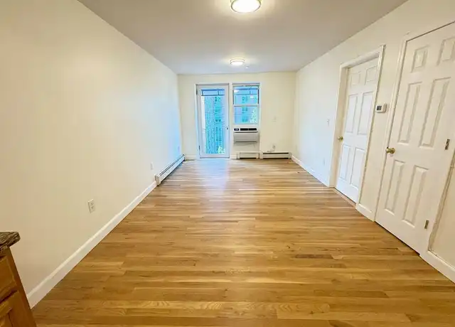 Property at 2310 31st Dr, Astoria, NY, 11106, 1 bed, 1 bath, [object Object]
