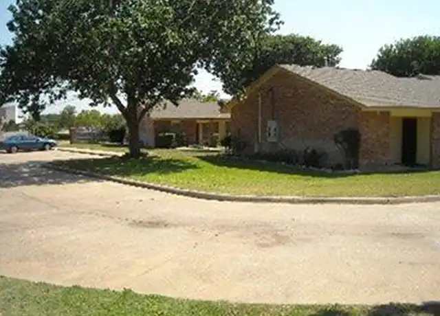 Property at 105 Northgate Cir, Burnet, TX, 78611, 1 bed, 1 bath, [object Object]
