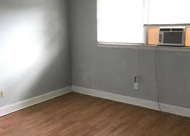 Property at 610 W 5th Ave Unit 10, Gastonia, NC, 28052, 2 beds, 1 bath, [object Object]