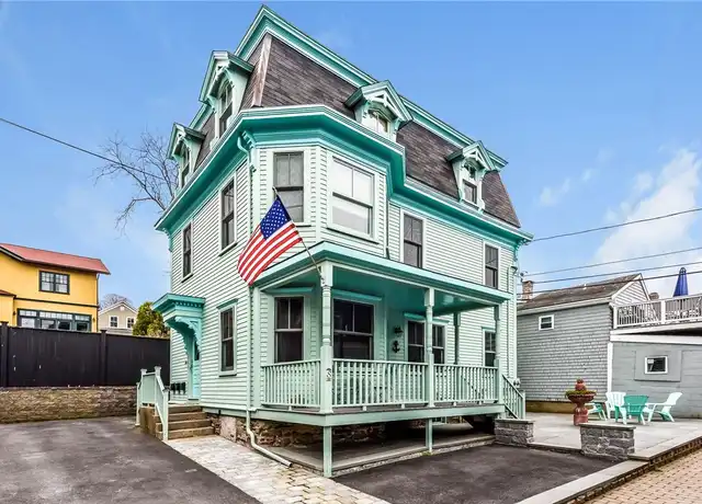 Property at 8 Green Pl #1, Newport, RI, 02840, 2 beds, 1 bath, [object Object]