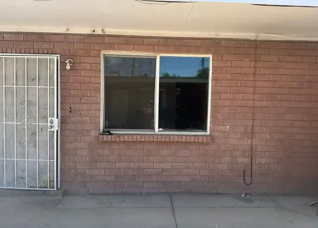 Property at 304 Texas St SE Unit B, Albuquerque, NM, 87108, 2 beds, 1 bath, [object Object]