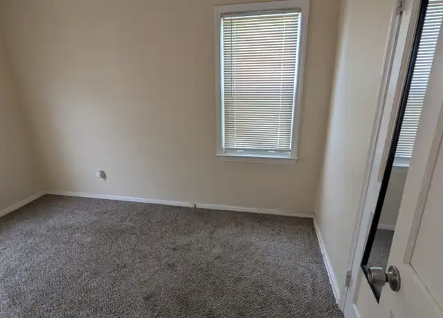 Property at 5475 Hollywood Ave, Maple Heights, OH, 44137, 3 beds, 1 bath, [object Object]