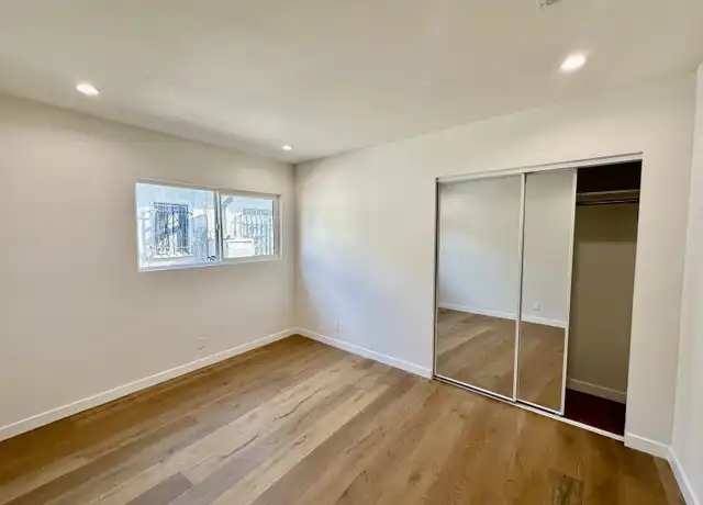 Property at 10984 Exposition Blvd Unit 10984, Los Angeles, CA, 90064, 3 beds, 2 baths, [object Object]