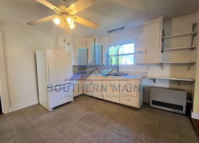 Property at 10 Grove St Unit 3, Auburn, ME, 04210, 4 beds, 1 bath, [object Object]