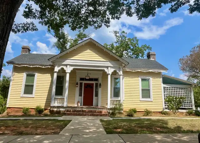 Property at 306 N 6th St, Griffin, GA, 30223, 2 beds, 1 bath, [object Object]