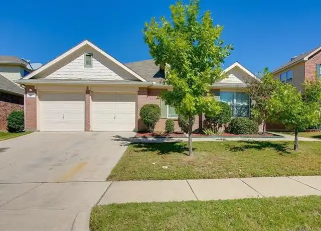Property at 4925 Carrotwood Dr, Fort Worth, TX, 76244, 4 beds, 2 baths, [object Object]