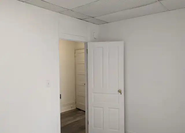 Property at 1311 Walnut St, Harrisburg, PA, 17103, 5 beds, 1.5 baths, [object Object]
