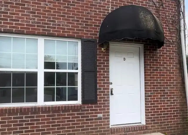 Property at 554 Lost Woods Ave Apt D, Bowling Green, KY, 42101, 2 beds, 1.5 baths, [object Object]