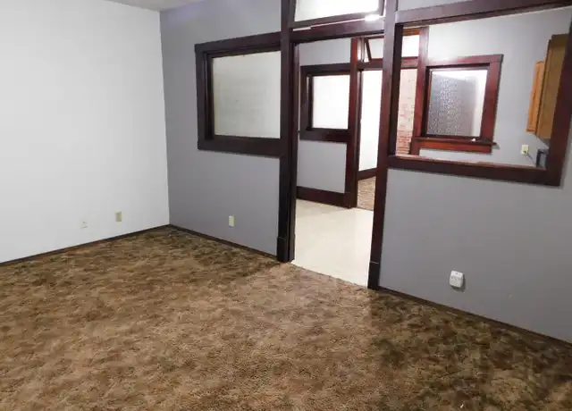 Property at 116 1/2 W Pine Ave Unit 4, El Dorado, KS, 67042, 1 bed, 1 bath, [object Object]
