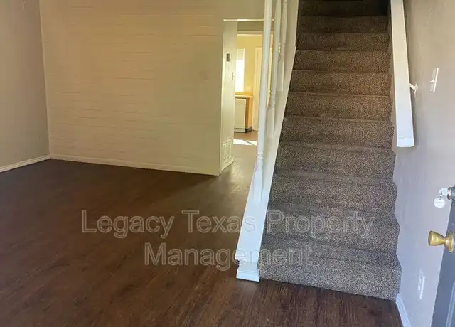 Property at 1607 Sun Valley Dr, Cleburne, TX, 76033, 2 beds, 1.5 baths, [object Object]