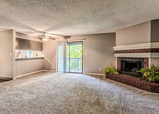 Photo of 8000 Perry St, Overland Park, KS 66204