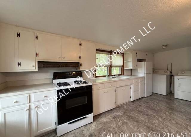 Photo of 18 Spring St Unit 2, Cary, IL 60013