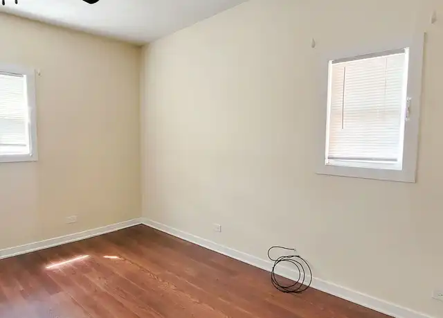 Property at 3728 S Parnell Ave Unit 2R, Chicago, IL, 60609, 2 beds, 1 bath, [object Object]
