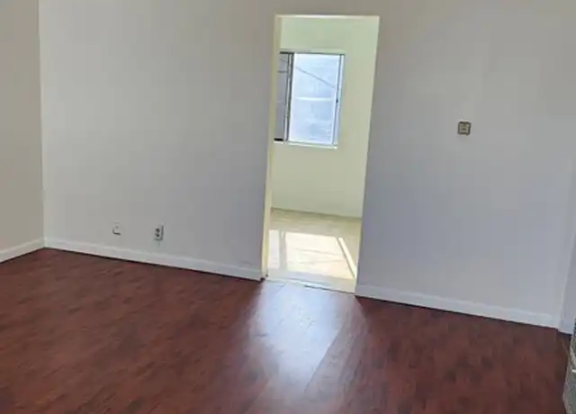 Property at 11243 S Mariposa Ave Unit 1, Los Angeles, CA, 90044, 2 beds, 1 bath, [object Object]