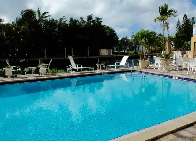 Property at 2640 NE 135th St #218, North Miami, FL, 33181, 1 bed, 1.5 baths, [object Object]