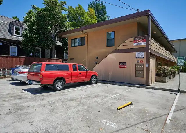 Property at 1932 Hearst Ave, Berkeley, CA, 94709, 2 beds, 1 bath, [object Object]