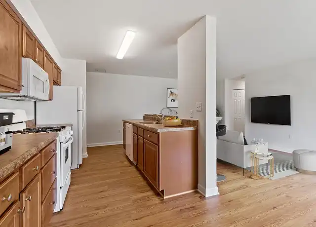 Property at Hyde Park - 1426 Kensington Dr, Hagerstown, MD, 21742, 1-2 bed, 1 bath, [object Object]
