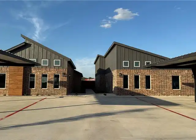 Property at 906 Hidden Hills St Unit 4, Mission, TX, 78572, 3 beds, 2 baths, [object Object]
