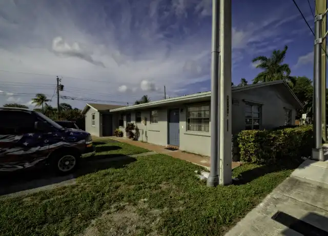 Property at 2723 Griffin Rd Unit 1, Fort Lauderdale, FL, 33312, 2 beds, 1 bath, [object Object]