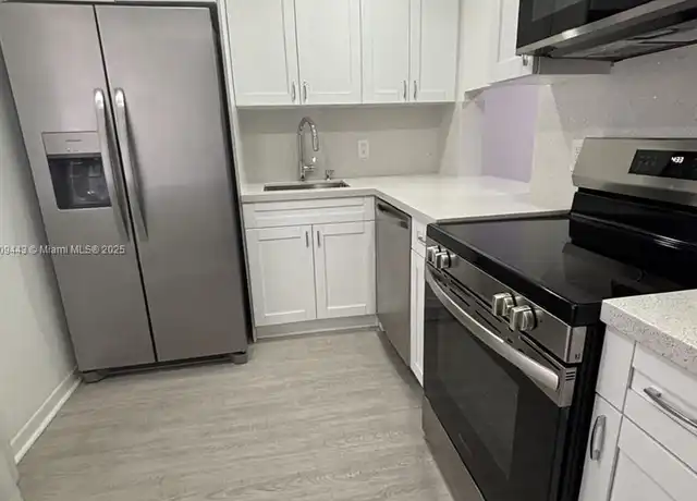 Property at 301 NW 177th St #105, Miami, FL, 33169, 1 bed, 1 bath, [object Object]
