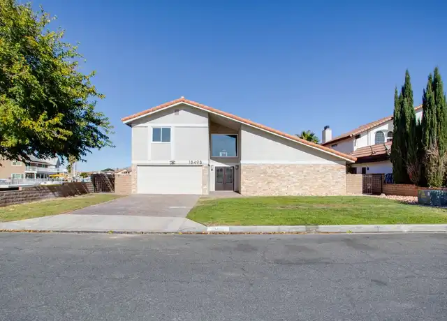 Property at 18498 Niagara Dr, Victorville, CA, 92395, 4 beds, 4.5 baths, [object Object]