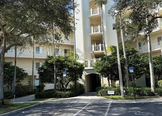 Property at 3500 Oaks Clubhouse Dr #303, Pompano Beach, FL, 33069, 2 beds, 2 baths, [object Object]