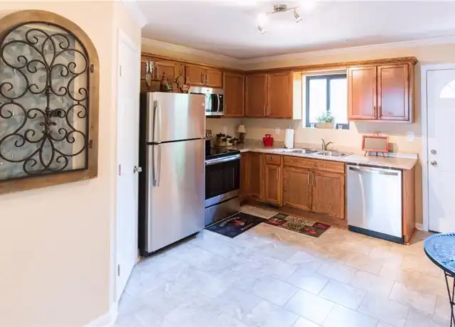Property at 2969 Park St Unit 3, Atlanta, GA, 30344, 1 bed, 1 bath, [object Object]