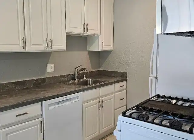Property at 1981 Bonifacio St Unit 104, Concord, CA, 94520, 2 beds, 1 bath, [object Object]